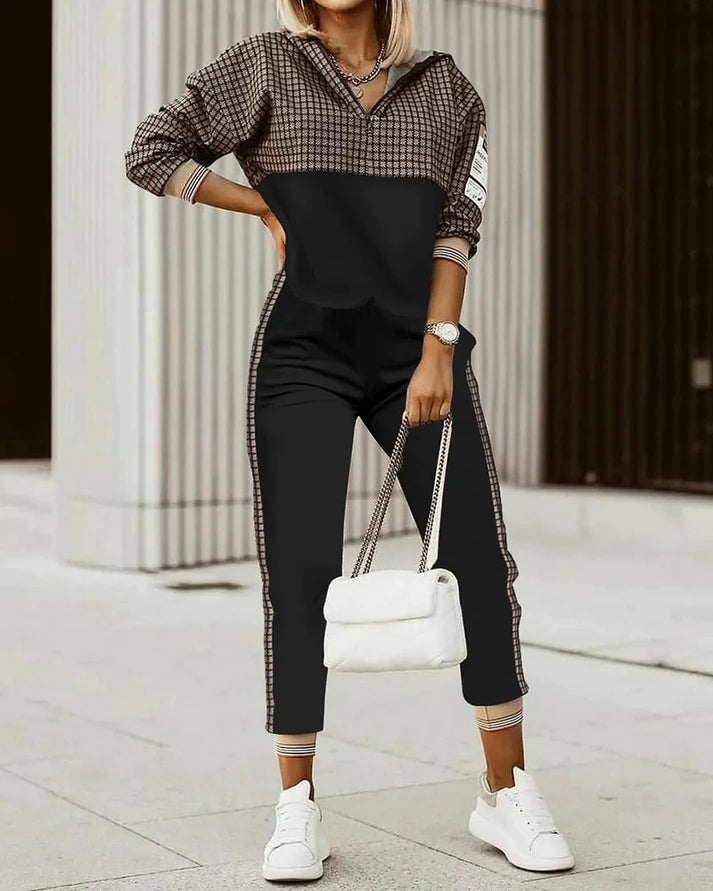 Chic and Cozy Women's Tracksuit