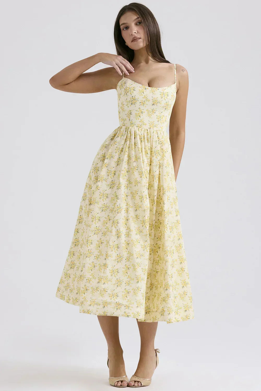 Emilia - Elegant Chic Dress