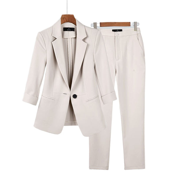 Chic Women's Suit