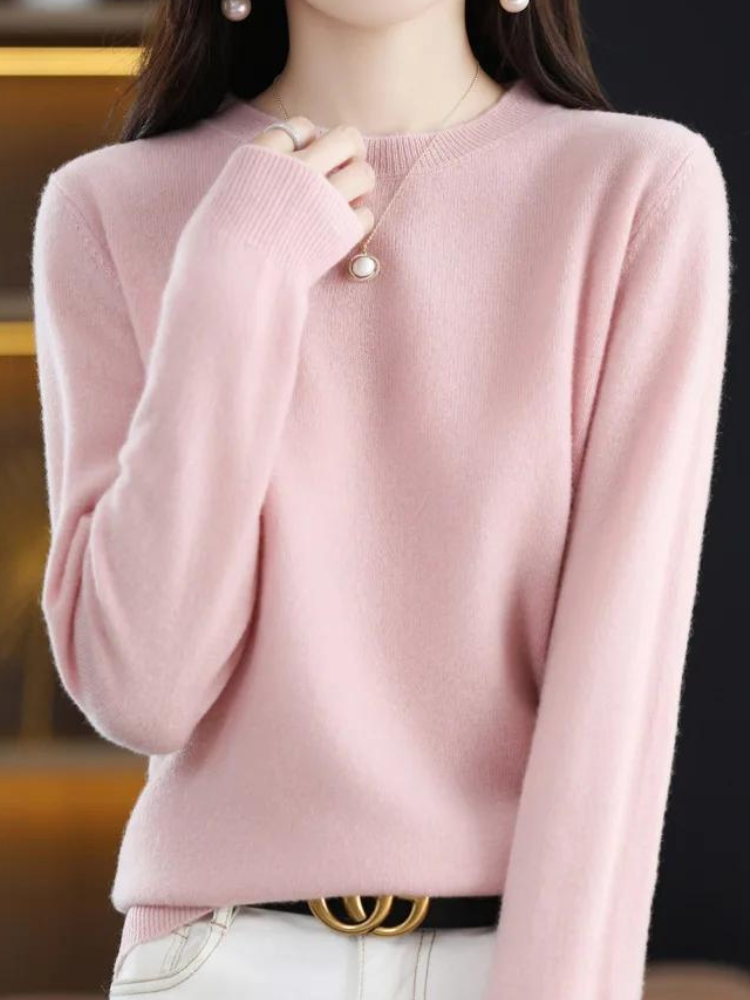 Warm and Comfortable Long-Sleeve Wool Pullover